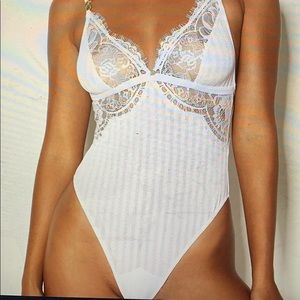 NEW - Gooseberry Bliss white bodysuit $50